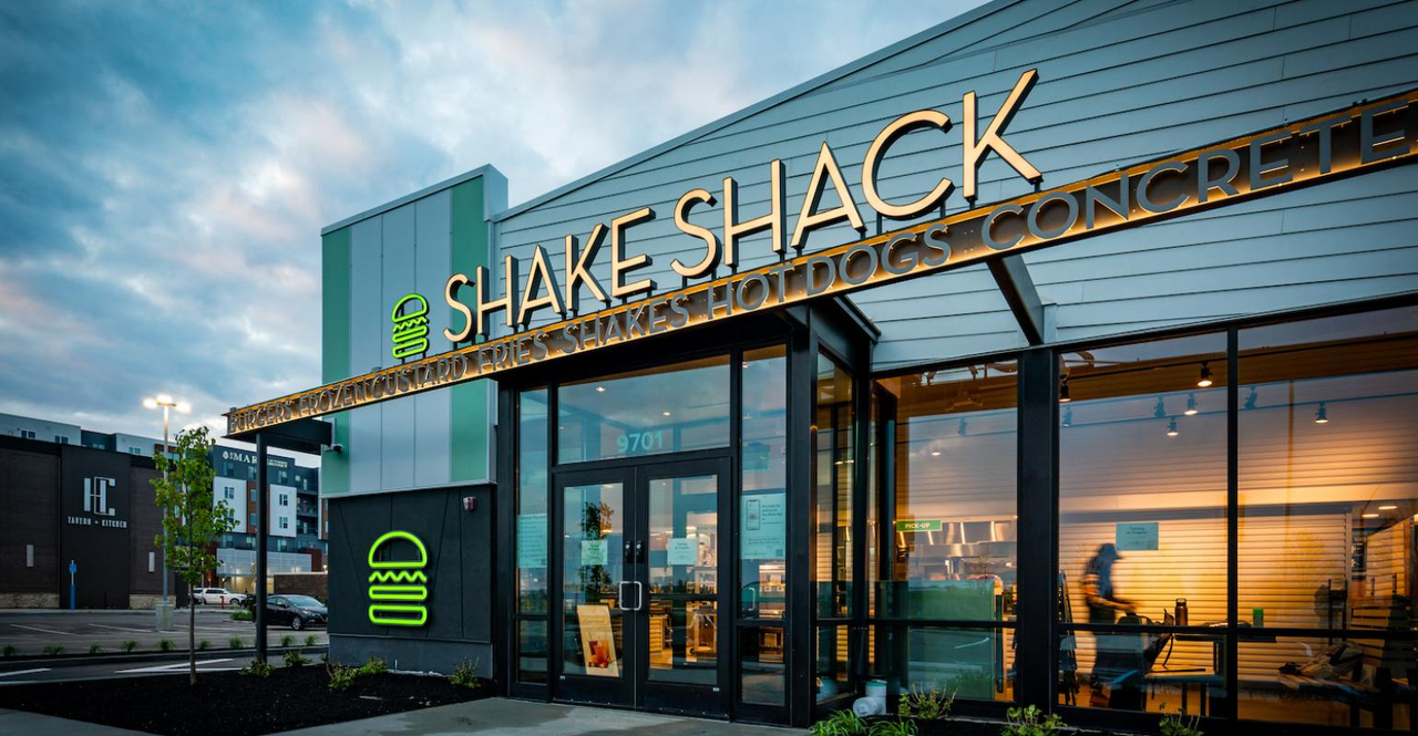 Cracker Barrel, Pieology bankruptcy, Shake Shack traffic