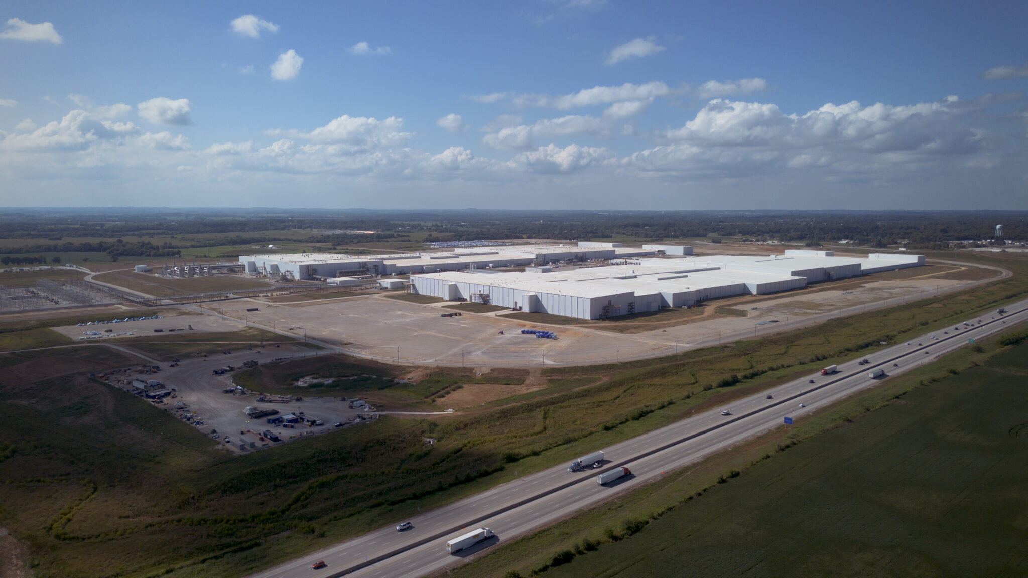 Ford to convert KY battery plant for energy storage business, reportedly laying off 1,500 workers