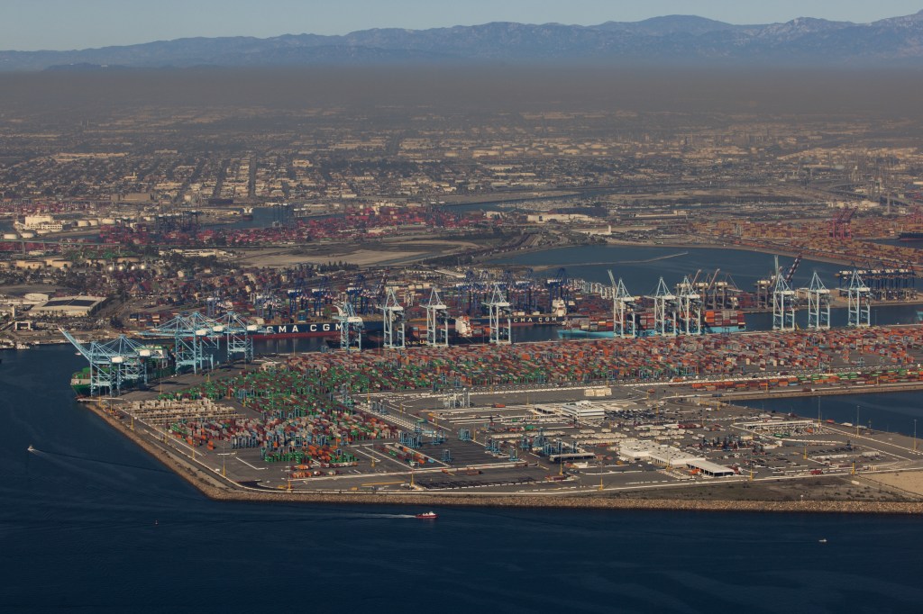 After ‘Roller Coaster’ 2025, Port of LA Forecasts Mild Cargo Dip Next Year