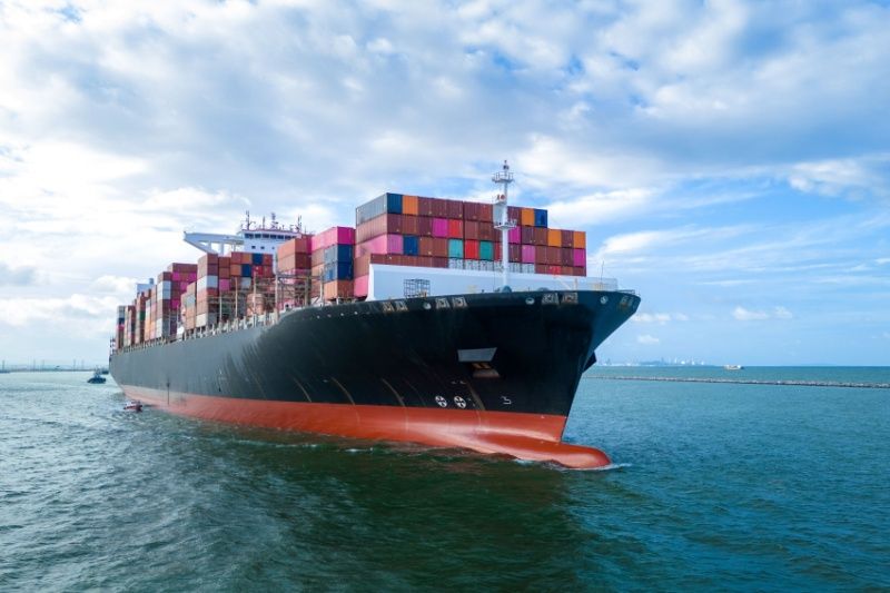 Digital forwarder owned by Bolloré merges with French forwarding group