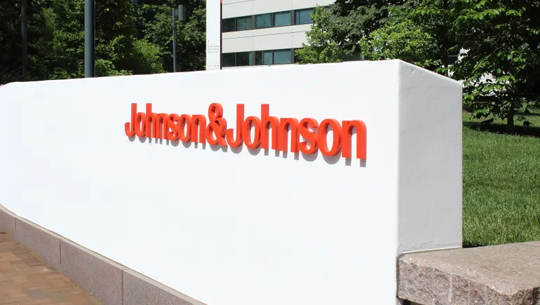 J&J eyes $100B in sales amid gains for cancer, immune drugs