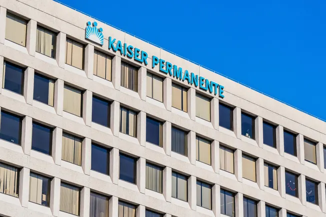31,000 Kaiser Permanente workers strike in California, Hawaii