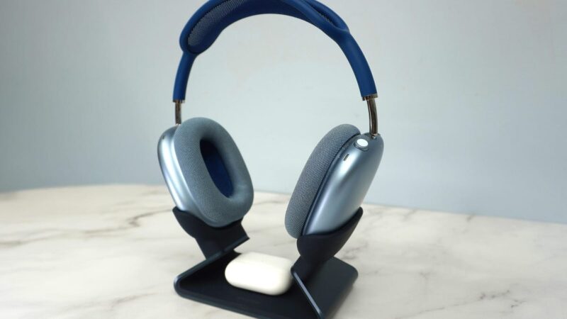 I compared this $150 AirPods Max stand against a $30 one – here's my buying advice