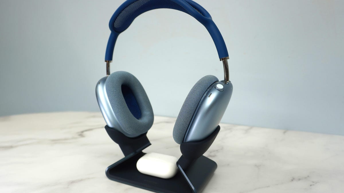 I compared this $150 AirPods Max stand against a $30 one – here's my buying advice