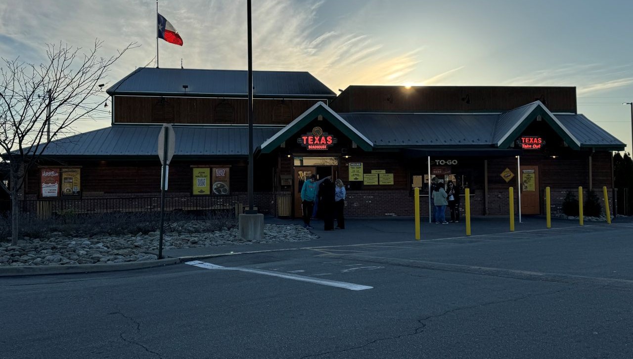 Texas Roadhouse continues to navigate high beef costs