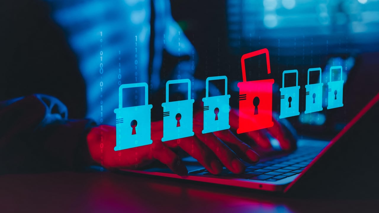 Warlock Gang Breaches SmarterTools Via SmarterMail Bugs