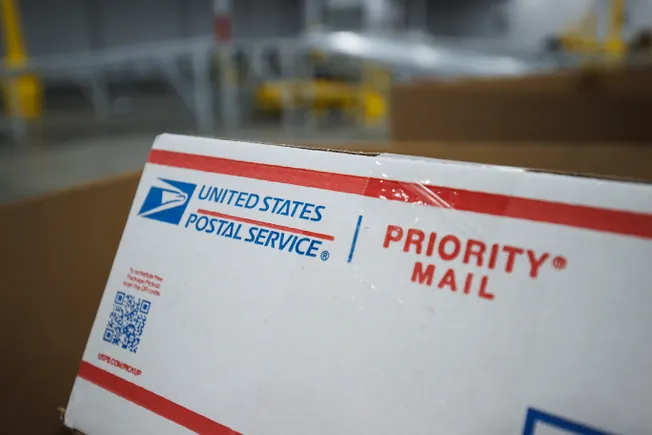 USPS bets on ‘dramatic interest’ in last-mile plan as volume drops