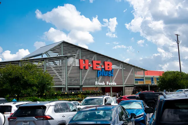 H-E-B buys land for supply chain facilities in North Texas