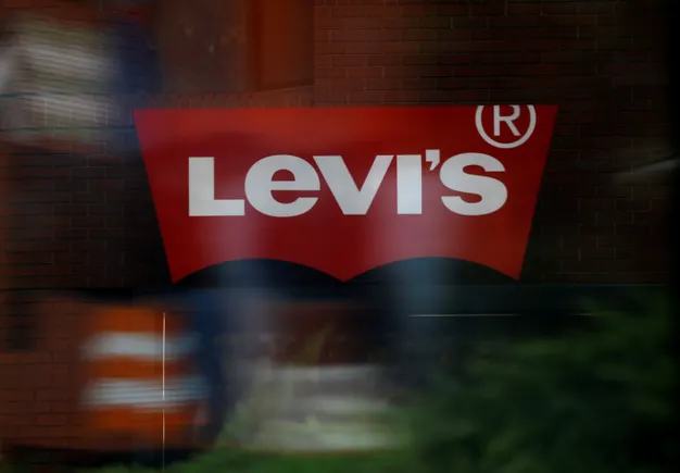 Levi’s warehouse network transition hits snag