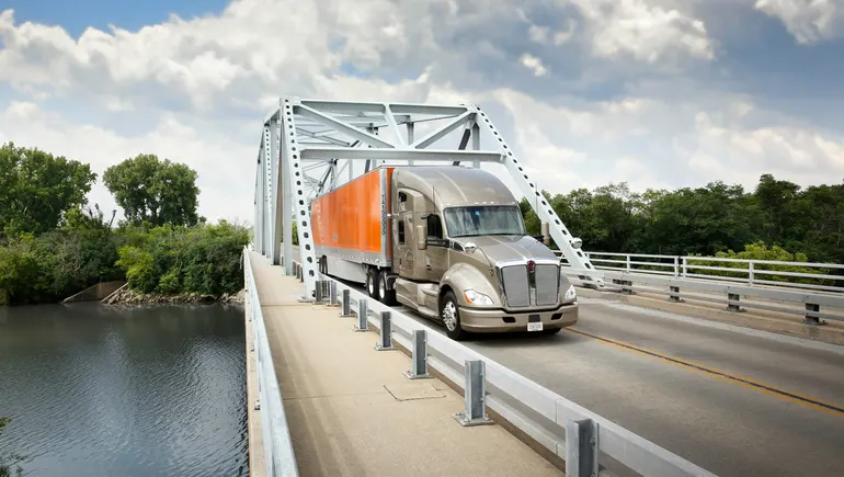 Trucking M&A outlook: Economy, technology and uncertainty may shape opportunistic deals
