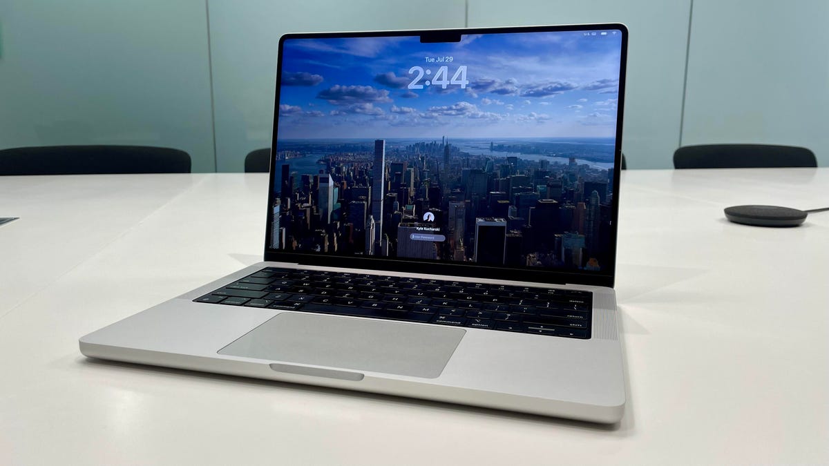 I tested local AI on my M1 Mac, expecting magic – and got a reality check instead
