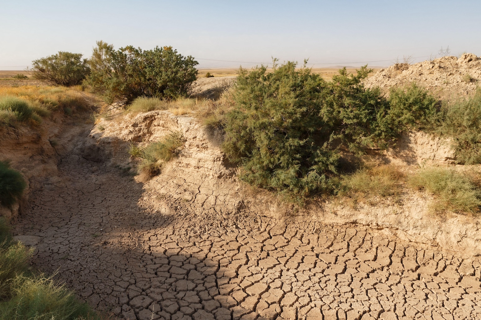 Q&A: How climate change and war threaten Iran’s water supplies