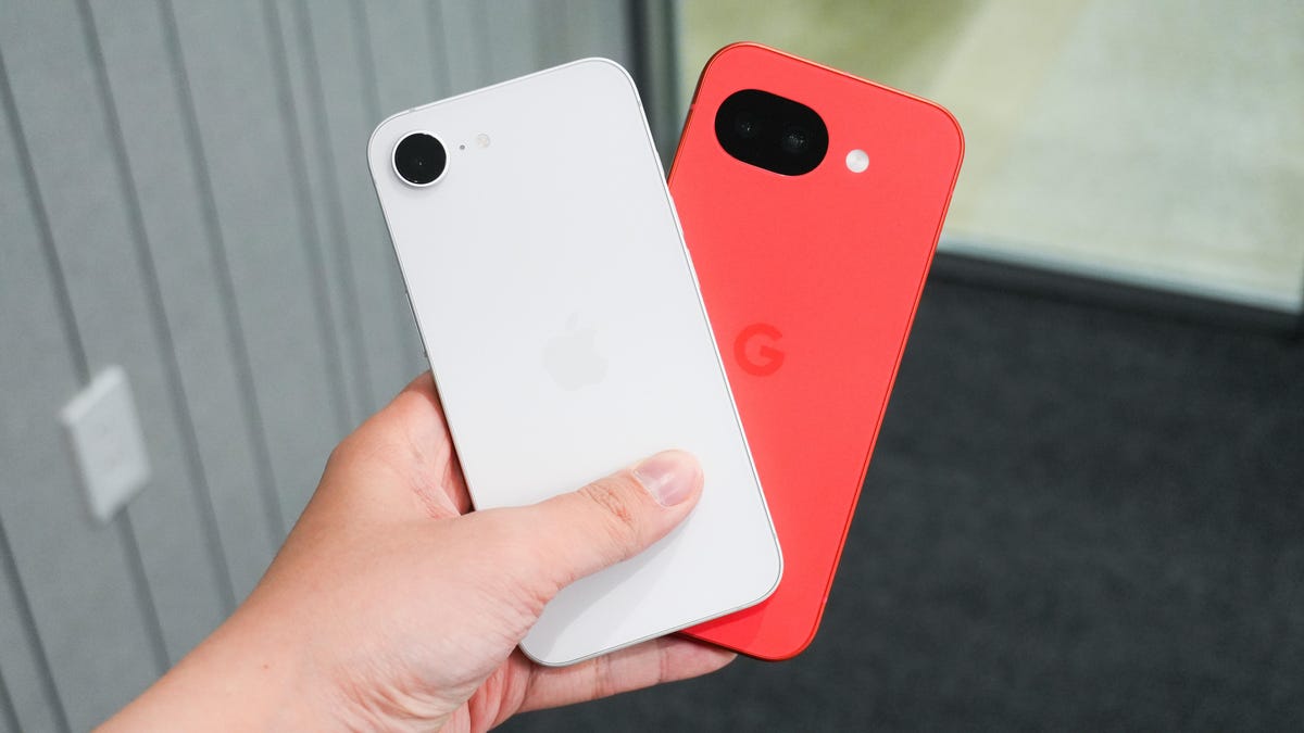 Why I use Apple's and Google's password managers – and don't mind the chaos