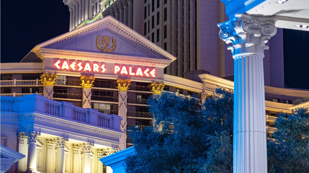 Tilman Fertitta to acquire Caesars Entertainment for $5.7B