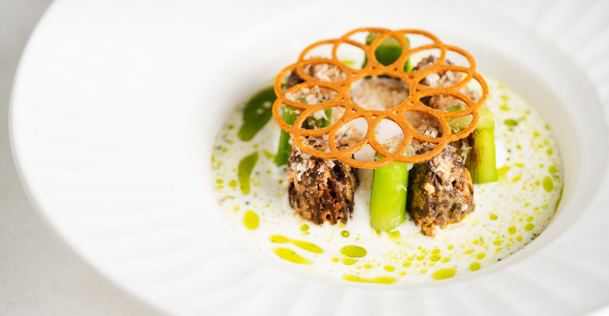 Where to Eat in Chicago, From Touchdown to Takeoff