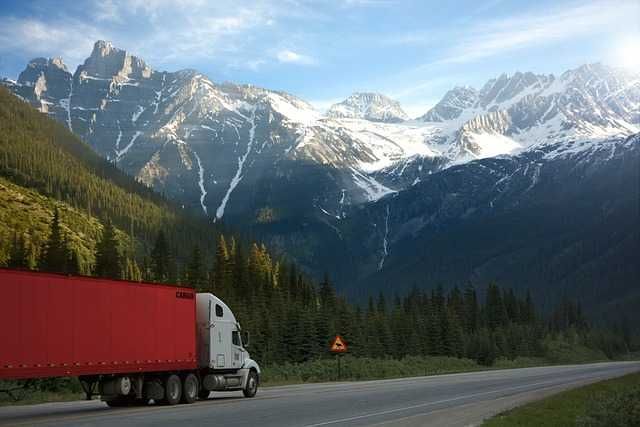 Insurance cost increases outpace consumer inflation, trucking industry report shows