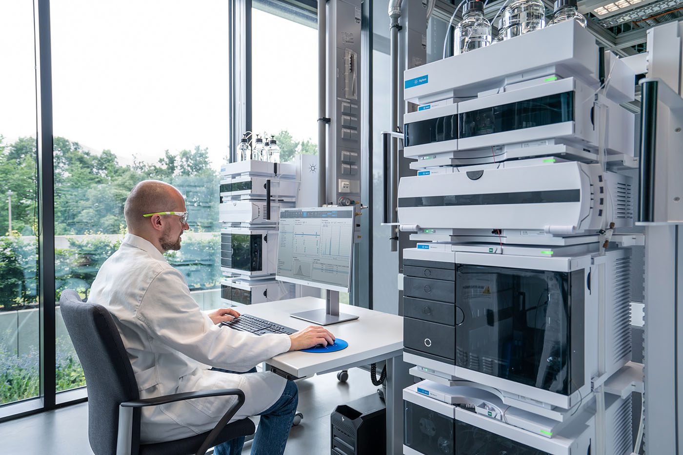 StockWatch: Agilent Shares Jump on Better than Expected Quarterly Results