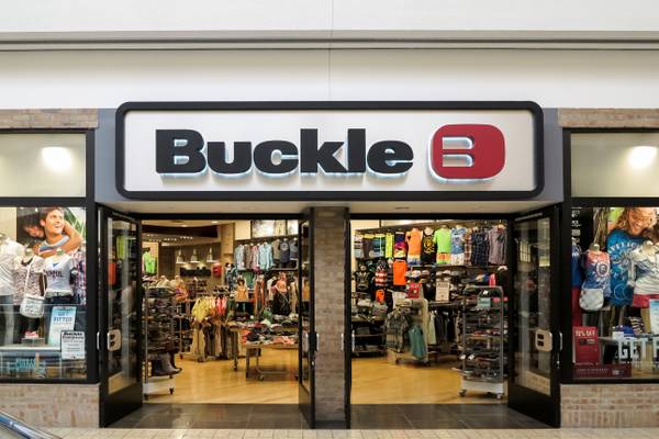 Legal settlement boosts Buckle's profits
